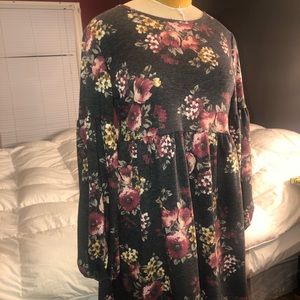 Peasant sleeve floral dress